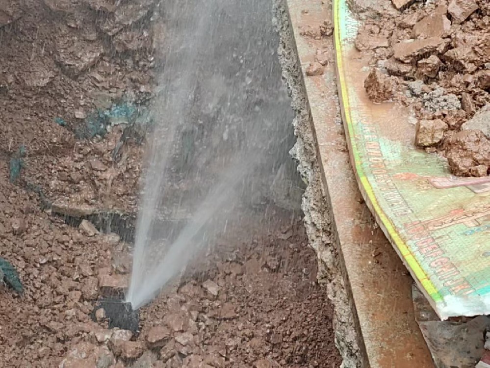 雨城区消防水管漏水检测定点开挖